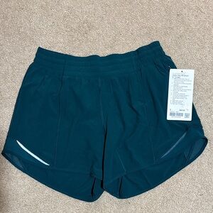Lululemon Hotty Hot short